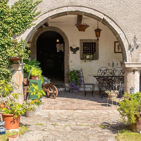 A Casa Di Gianni E Mari Bed & Breakfast Vestone Dış mekan fotoğraf