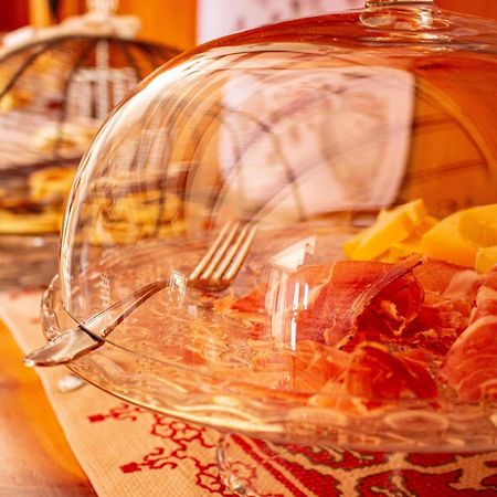A Casa Di Gianni E Mari Bed & Breakfast Vestone Dış mekan fotoğraf