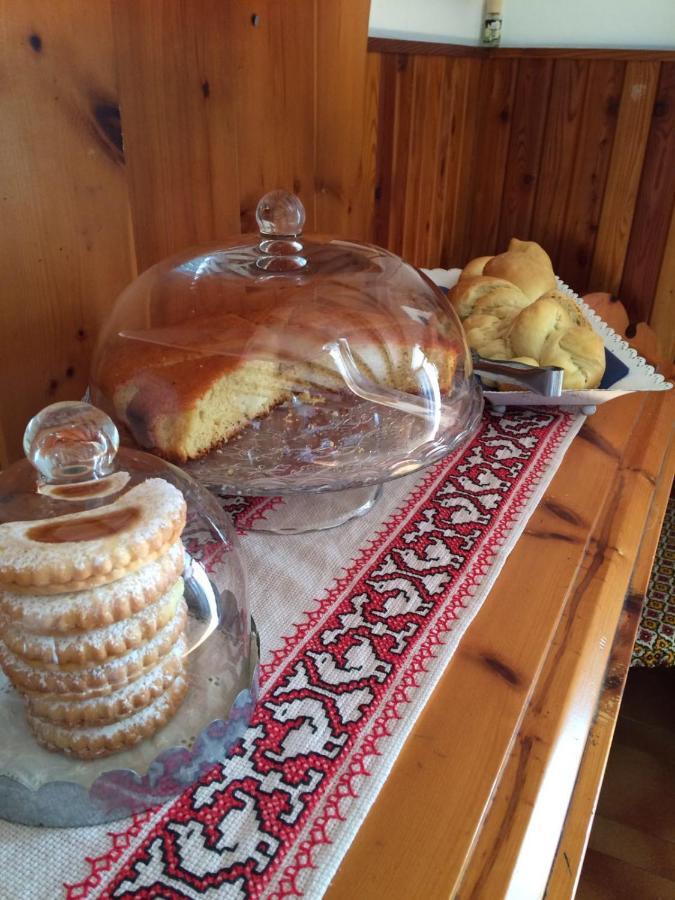 A Casa Di Gianni E Mari Bed & Breakfast Vestone Dış mekan fotoğraf